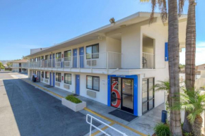 Отель Motel 6-San Ysidro, CA - San Diego - Border  Сан Диего